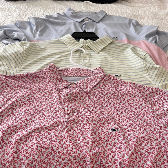 Vineyard Vines - 3 shirts included - Picture 1 of 6
